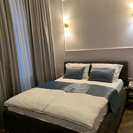 Hotel Balkan Centar 비옐리나 외부 사진
