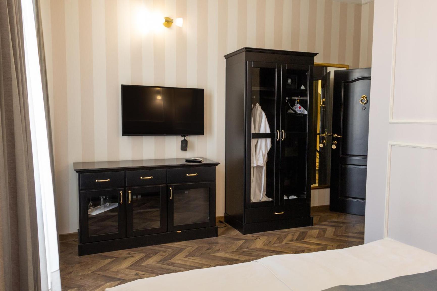 Hotel Balkan Centar 비옐리나 외부 사진
